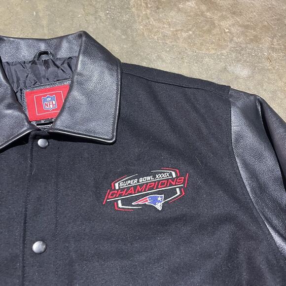 Vintage 2005 New England Patriots Super Bowl Champions - Picture 2 of 4